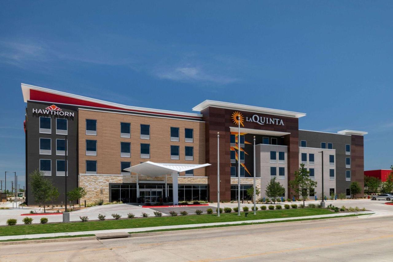 La Quinta Inn & Suites By Wyndham Pflugerville Exteriér fotografie